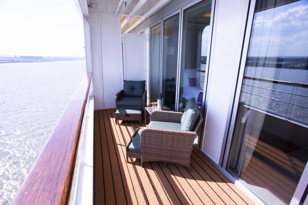 Ambassador Cruise Line Ambience De Luxe Suite 1.jpg